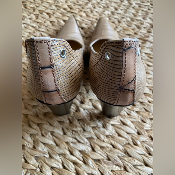 EUC GIANFRANCO FERRE HEELS 36.5 - Picture 6 of 10